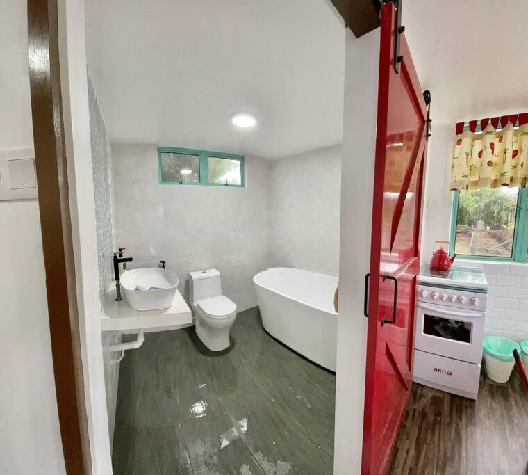 Sea Kecil Tiny House Near Jetty Of Kuala Besut Vila Kampong Nail Exterior foto